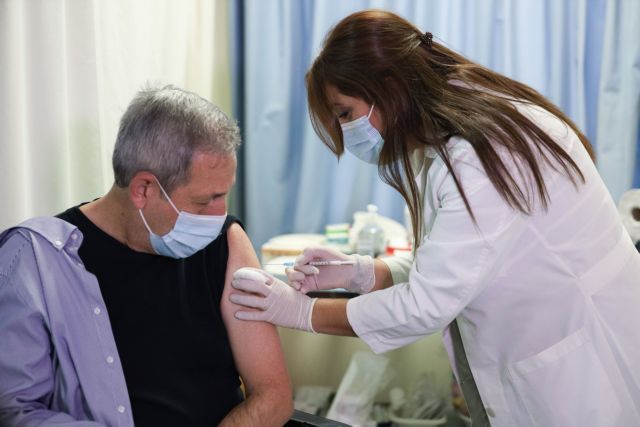 Κοροναϊός - Εμβολιασμοί : Ξεκινούν τη Δευτέρα στους οίκους ευγηρίας