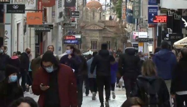 Lockdown : Ασύλληπτες εικόνες στο κέντρο της Αθήνας – Καταστηματάρχες… έδιωχναν πελάτες