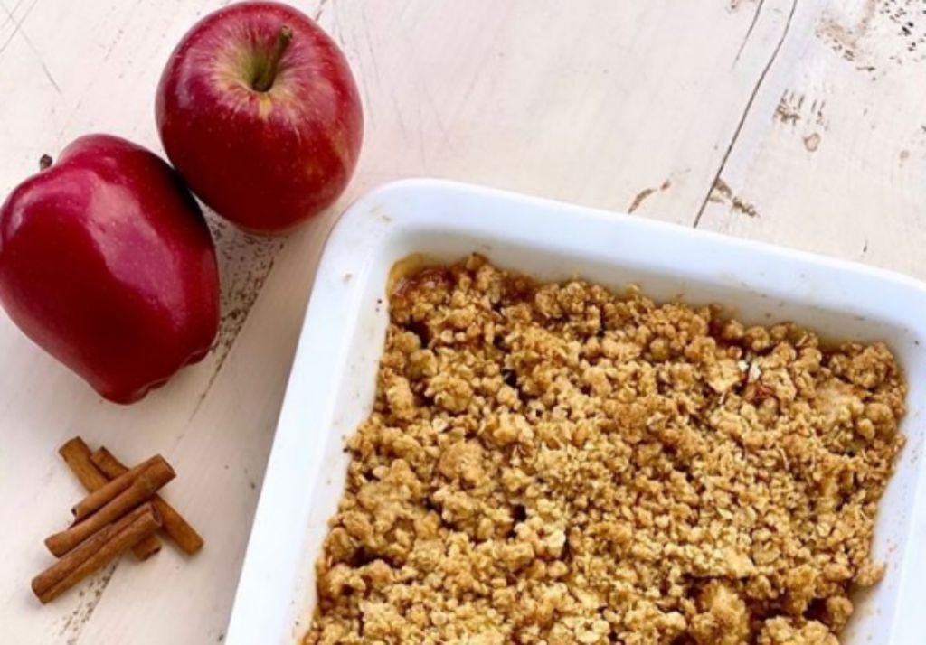 Apple Crumble : Φτιάξτε την συνταγή σε μόλις πέντε λεπτά