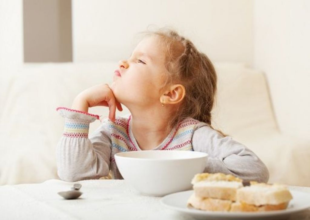Πώς θα μάθετε τα παιδιά να τρώνε όσπρια
