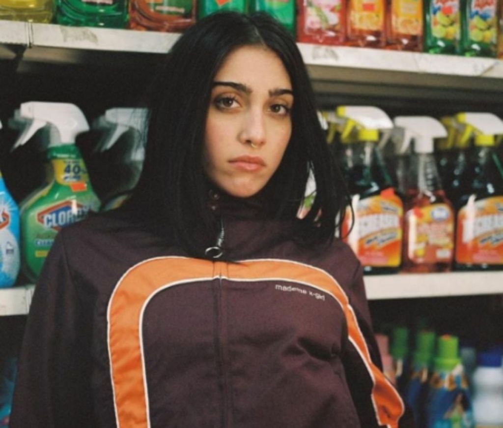 Λούρδη Λεόν: Γιατί βρίζει τους ακόλουθούς της στο Instagram;