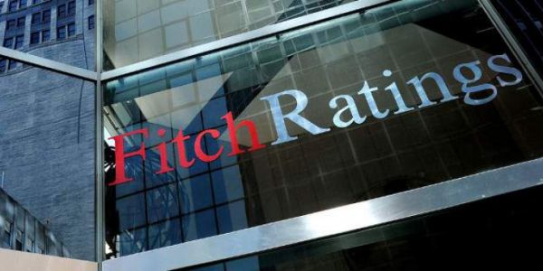 Fitch : Πώς θα κινηθεί η ελληνική οικονομία – Ανάπτυξη, χρέος, τράπεζες