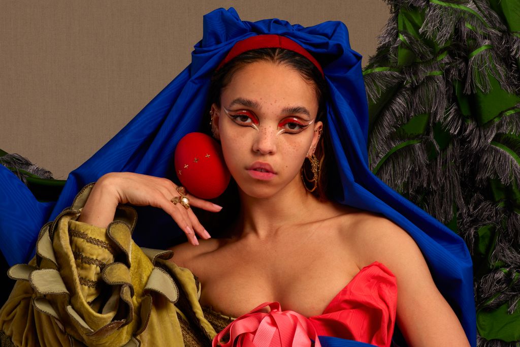 Νέο εντυπωσιακό βίντεο από την FKA twigs