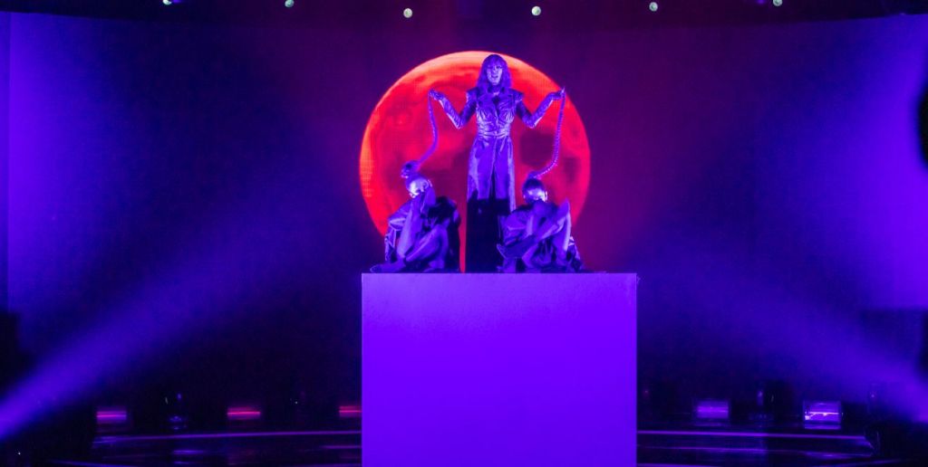 Ελένη Φουρέιρα: Η ελληνίδα βασίλισσα της ποπ ανάβει τα αίματα στη σκηνή των MAD VMA