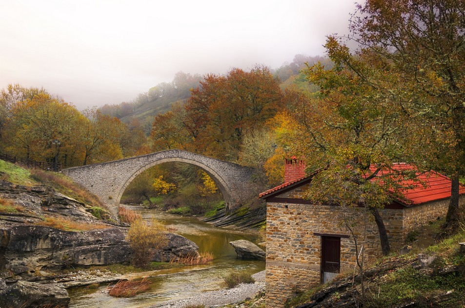 Χρυσαυγή Κοζάνης : Το όμορφο γεφύρι, ο νερόμυλος και ο καταρράκτης