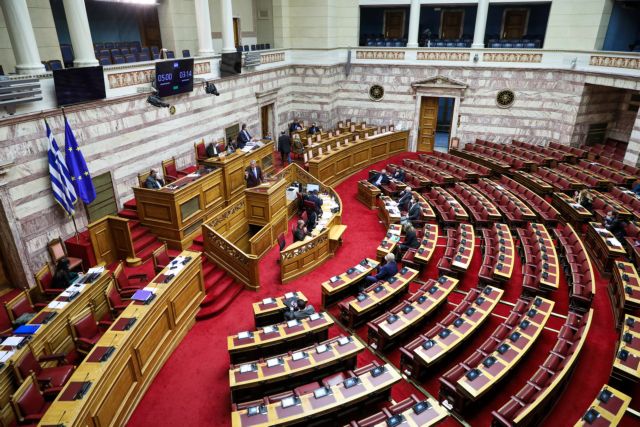 Η Βουλή κύρωσε τη σύμβαση για την αποφυγή διπλής φορολογίας – Τι γίνεται με τη φοροαποφυγή