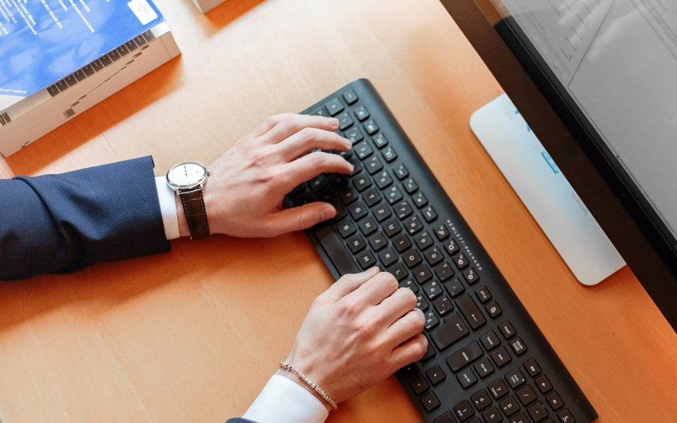 Το desktop σου έχει γίνει το δεύτερο σπίτι σου; Κάνε ένα δώρο στον εαυτό σου!