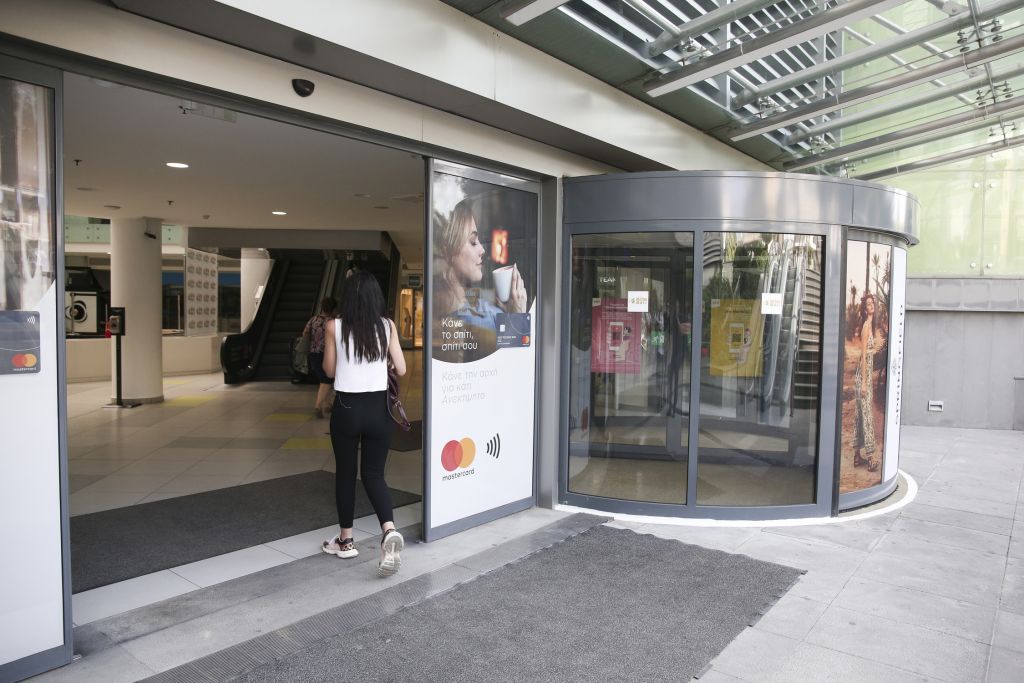 Χρυσοχοΐδης : Ισχυρή η παρουσία της ΕΛ.ΑΣ. στην αγορά – Θα έχουν δικαίωμα συλλήψεων οι φρουροί των ΑΕΙ