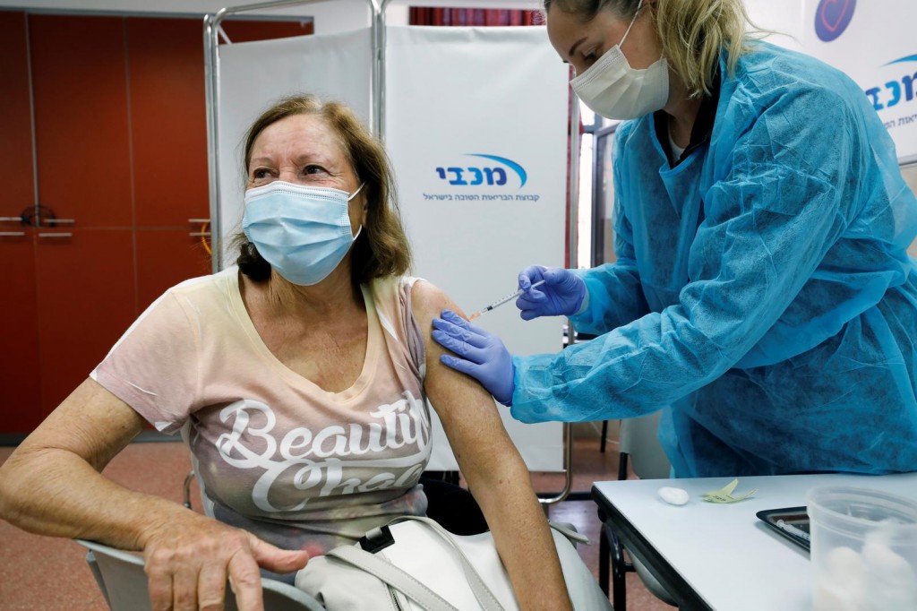 Ισραήλ - κοροναϊός : Μέσα σε 12 μόλις ημέρες έχει εμβολιαστεί πάνω από το 10% του πληθυσμού