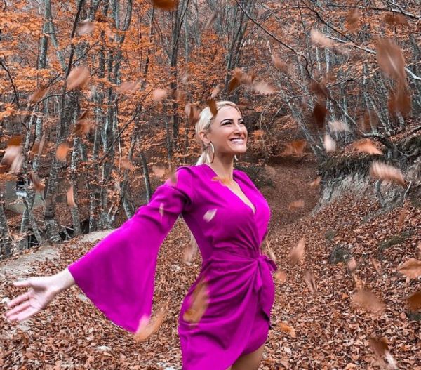 Ιωάννα Τούνη: Αποστομωτική απάντηση σε follower για τις «ανίερες πράξεις» της