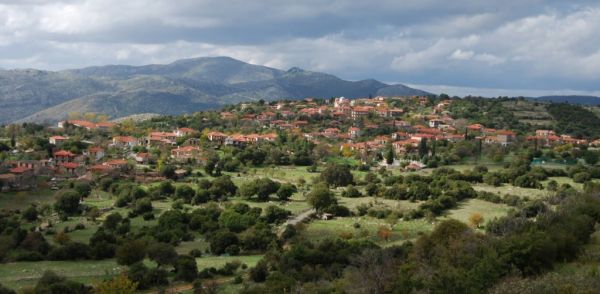 Ελληνικό Γορτυνίας: Ιδανική αφετηρία για εξορμήσεις στο φαράγγι του Λούσιου