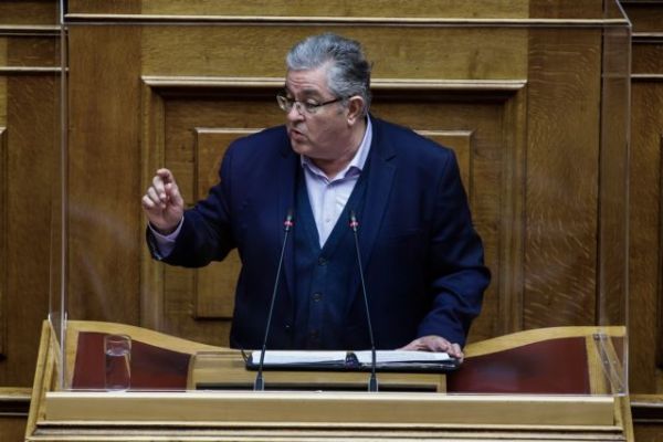 Κουτσούμπας: Η κυβέρνηση να εξασφαλίσει αυτοτελώς όλα τα πιστοποιημένα εμβόλια – Πυρά κατά της ΕΕ