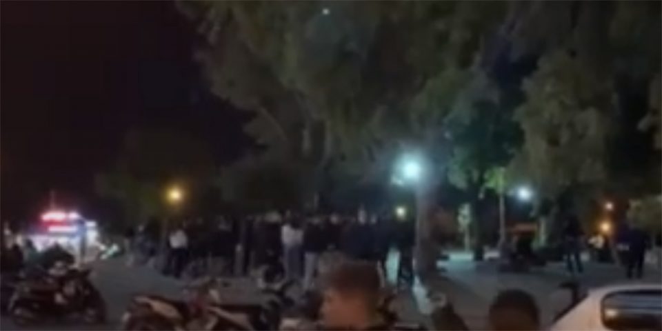 Κρήτη : Συνωστισμός νεαρών στο κέντρο του Ηρακλείου προκάλεσε την παρέμβαση της αστυνομίας