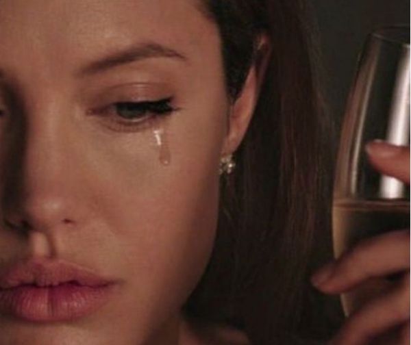 Πώς αντιμετωπίζουν τις παλιές αγάπες τα ζώδια;