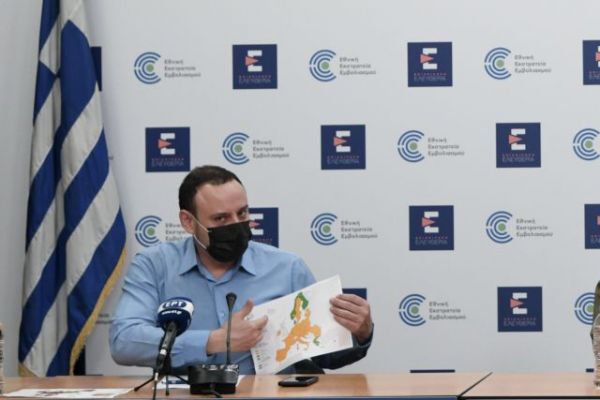 Γκίκας Μαγιορκίνης : Τι γνωρίζουμε για τη θνητότητα της βρετανικής μετάλλαξης του κοροναϊού