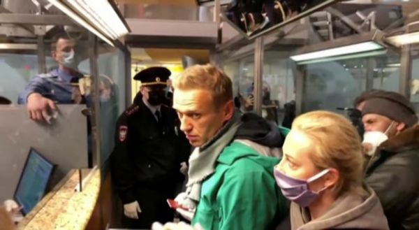 Αλεξέι Ναβάλνι : Αντιδράσεις σε ΗΠΑ και Ευρώπη μετά τη σύλληψη του στη Μόσχα