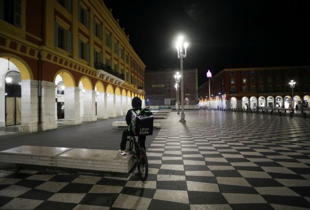 Κοροναϊός : Δεν πέφτουν κάτω από τις 20.000 τα κρούσματα στη Γαλλία – Ανακοινώσεις την Πέμπτη