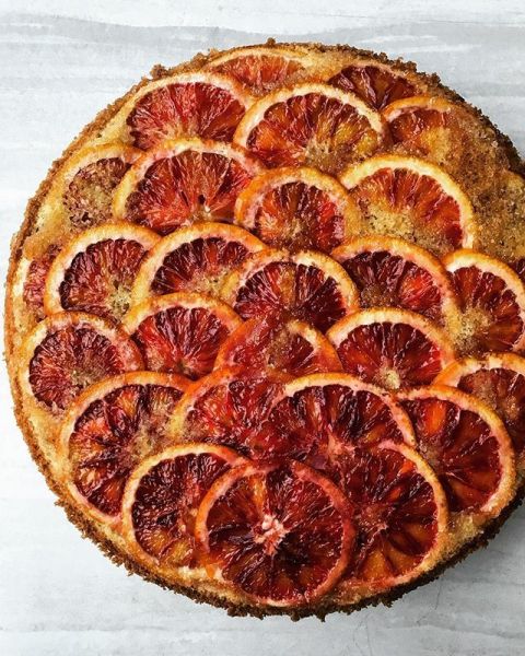 Κέικ με ελαιόλαδο, πορτοκάλι και κάρδαμο