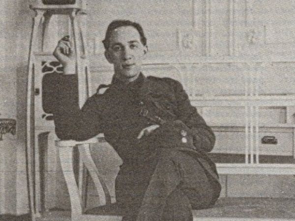 Ναπολέων Λαπαθιώτης : Αυτό το ανεύρετο φιλί