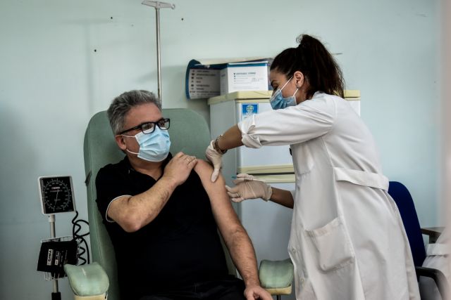 Αρκουμανέας: Όταν εμβολιάσουμε τους 70αρηδες η κατάσταση θα γίνει πολύ καλύτερη