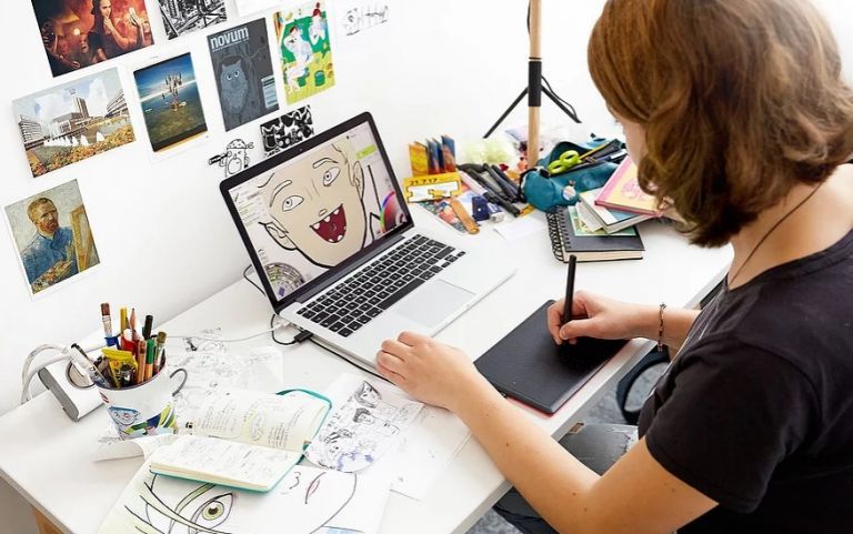 Ο απόλυτος οδηγός για την τηλεκπαίδευση: Πώς θα μπουν οι μαθητές σε… τάξη;