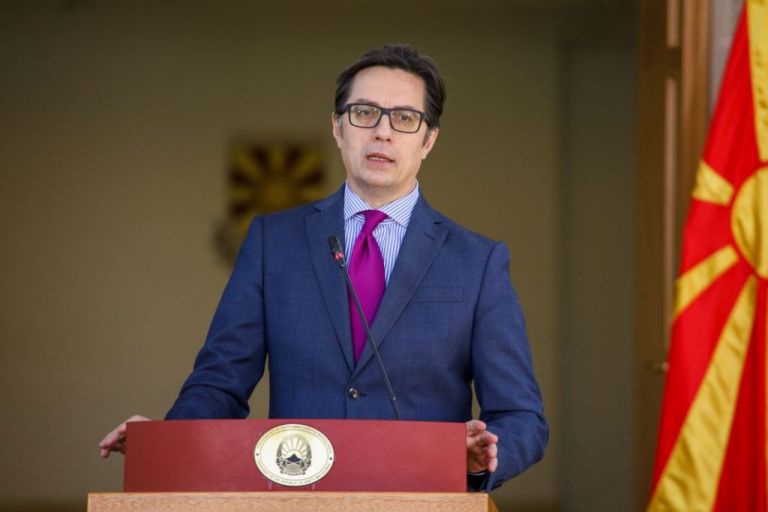 Β. Μακεδονία : Υπεγράφη το προεδρικό διάταγμα για την απογραφή εν μέσω πολιτικών αναταράξεων