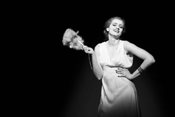 Το «Για την Ελένη» με πρωταγωνίστρια την Μαρία Κίτσου προβάλλεται διαδικτυακά