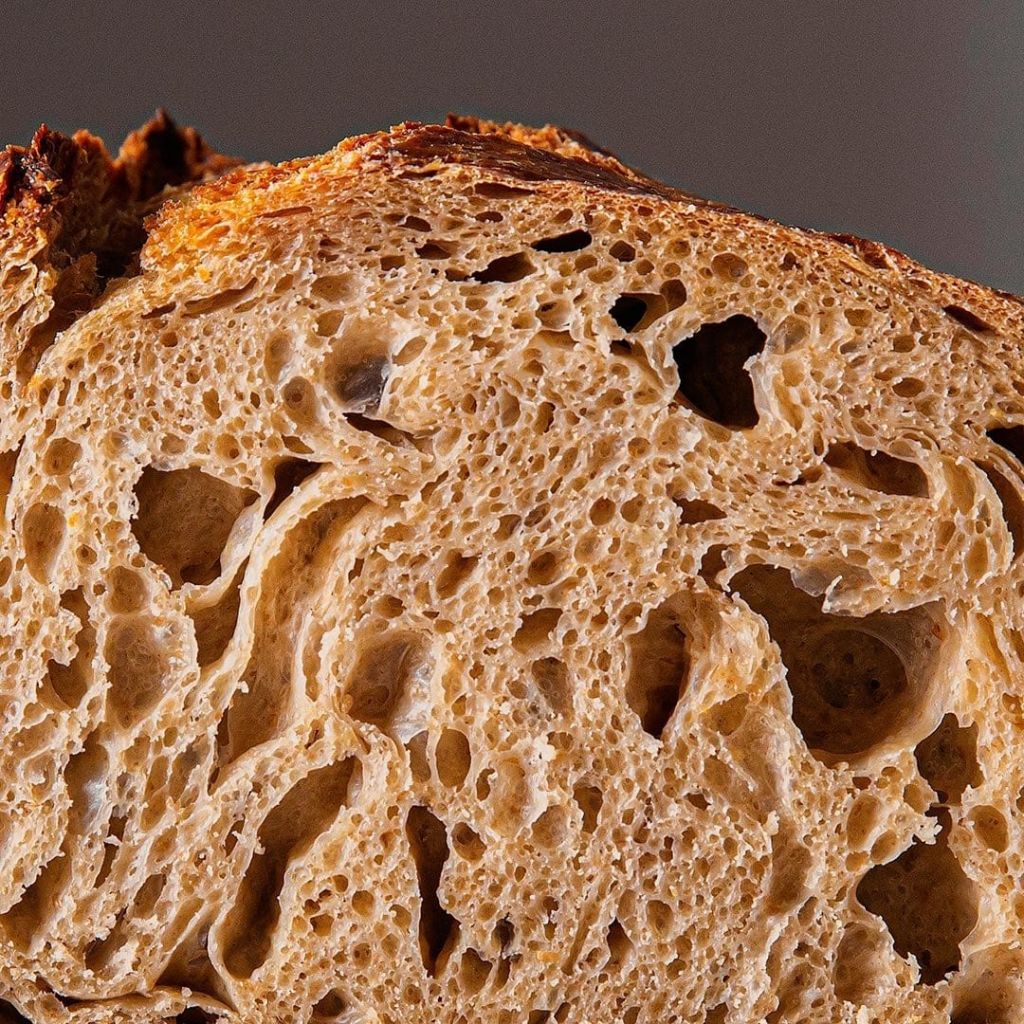 Φουσκωτό, τραγανό, προζυμένιο: Η νέα εποχή του ψωμιού στην Αθήνα