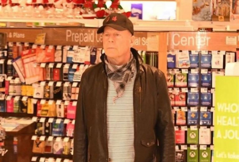 Μπρους Γουίλις : Του ζήτησαν να φύγει από φαρμακείο επειδή αρνήθηκε να φορέσει μάσκα