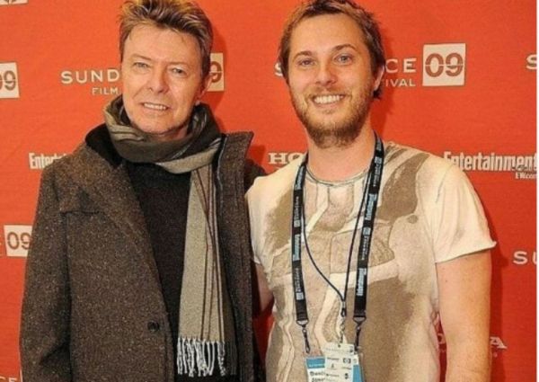 Ντάνκαν Τζόουνς : Ο γιος του Ντέιβιντ Μπόουι συγκινεί με την αφιέρωση του