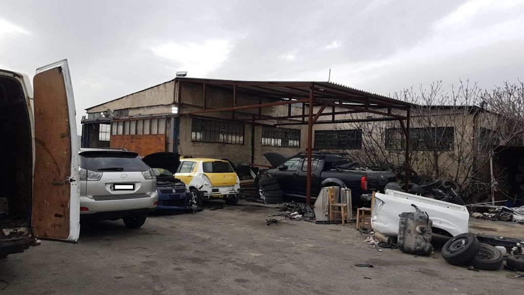 Αττική : Στα χέρια των αρχών συμμορία που ρήμαζε αυτοκίνητα