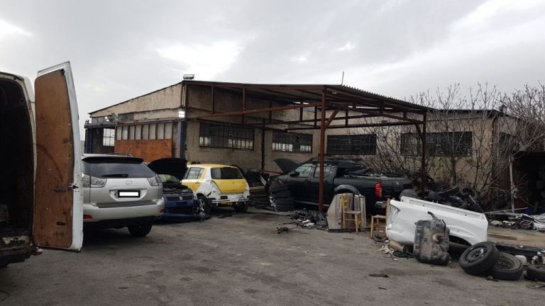 Αττική : Στα χέρια των αρχών συμμορία που ρήμαζε αυτοκίνητα