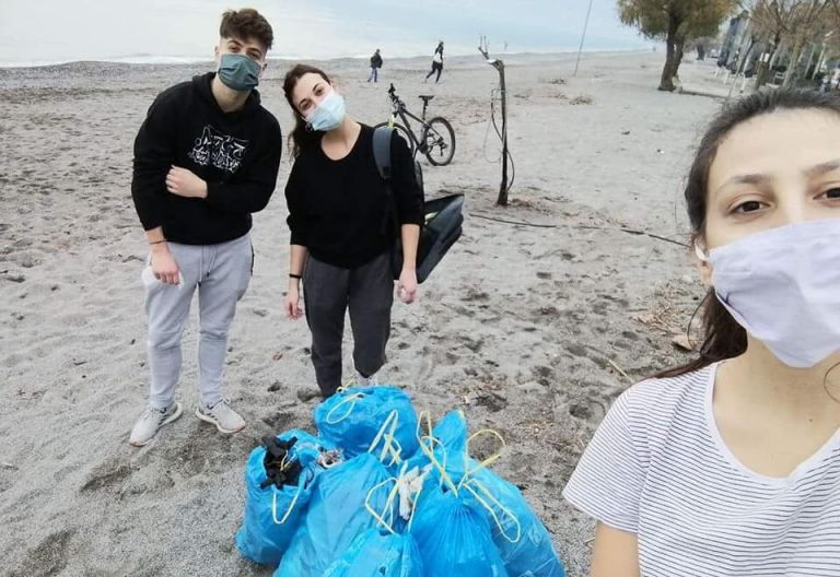 «Save your Hood»: καθαρότερες γειτονιές χάρη σε εκατοντάδες εθελοντές