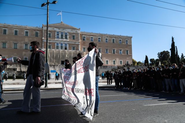 Κόντρα ΝΔ και ΣΥΡΙΖΑ για τα συλλαλητήρια της Πέμπτης και την απαγόρευση των συναθροίσεων