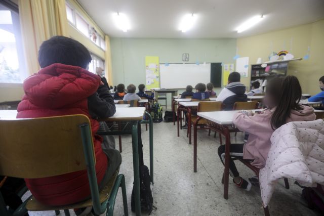 Νομοσχέδιο για την Παιδεία : Με μαθήματα σε αργίες και διακοπές η κάλυψη ωρών και ύλης στα σχολεία