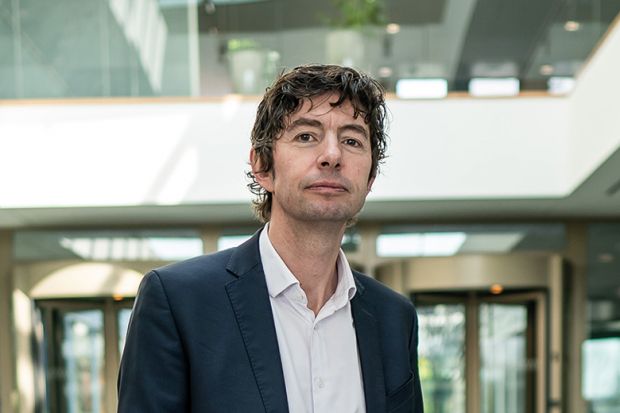 Κοροναϊός : Διαπρεπής Γερμανός λοιμωξιολόγος προειδοποιεί για εκτίναξη των κρουσμάτων