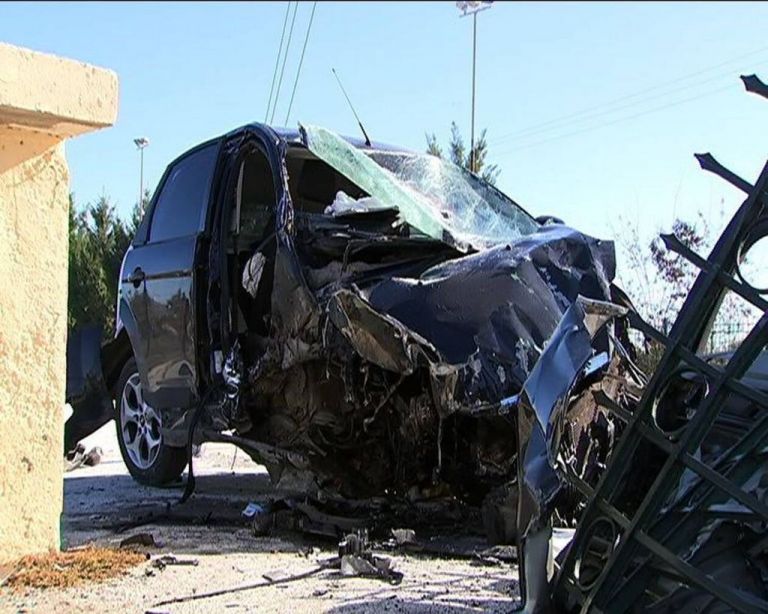 Τραγωδία στη Λάρισα : Νεκρή 19χρονη σε τροχαίο δυστύχημα -Τραυματίστηκε 21χρονος