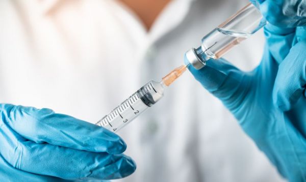 Αυστρία: Φαρμακευτική εταιρεία ζητούσε να χρεώσει 120 ευρώ τη δόση του εμβολίου κατά του covid