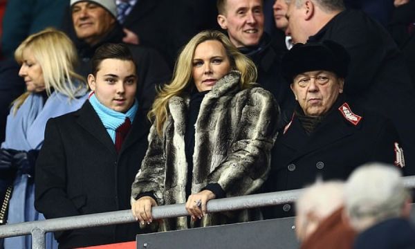 Πρώην πορνοστάρ ανέλαβε γενική διευθύντρια της Γουέστ Χαμ