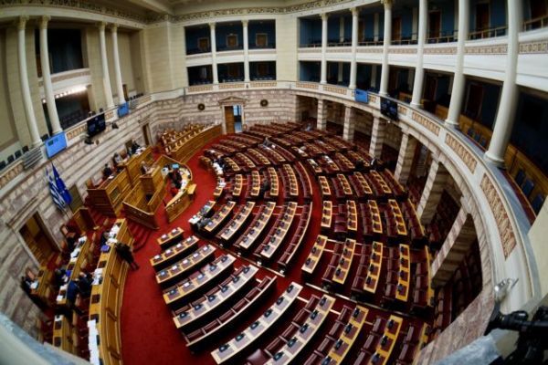 Δημοσκόπηση: Στο 12,8% η διαφορά ΝΔ – ΣΥΡΙΖΑ, αναγκαία τα μέτρα υποστηρίζει η πλειοψηφία