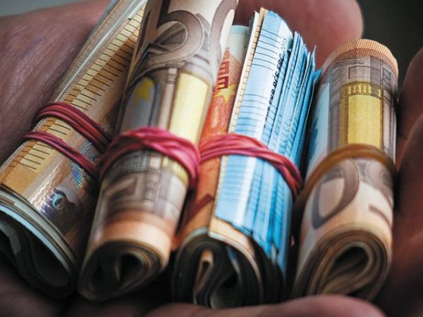 Πάνω από 450.000 πλαστά χαρτονομίσματα αποσύρθηκαν το 2020 στην Ευρώπη