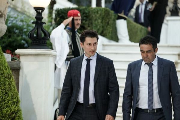 Χρηστίδης : Η στρατηγική της κυβέρνησης για το άνοιγμα των σχολείων είναι «ράβε ξήλωνε»