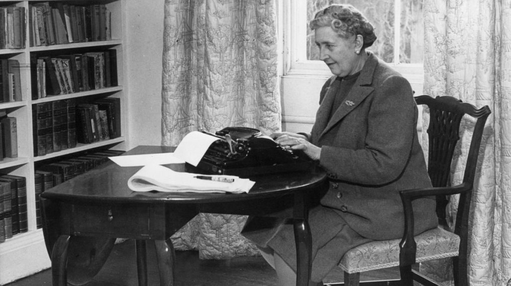 Μία γηραιά Αγγλίδα στις Πλάτρες