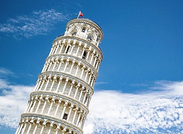 Δείτε τον Πύργο της Πίζας από διαφορετικές οπτικές γωνίες