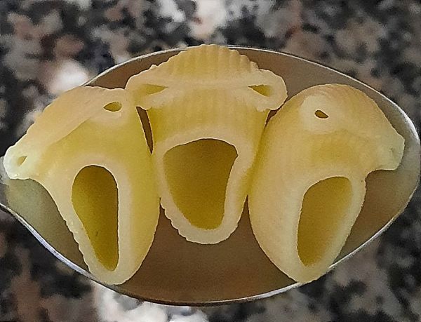 Αστεία ζυμαρικά : Viral φωτογραφίες δείχνουν μακαρόνια να…ουρλιάζουν