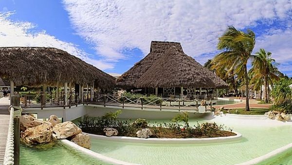 Κούβα : Δείτε τα καταγάλανα νερά και τις υπέροχες πόλεις αυτής της μακρινής χώρας – Φώτο