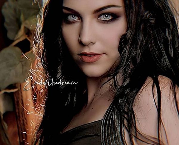 Evanescence : Ακούστε τα πιο γνωστά και επιτυχημένα τραγούδια που άφησαν ιστορία