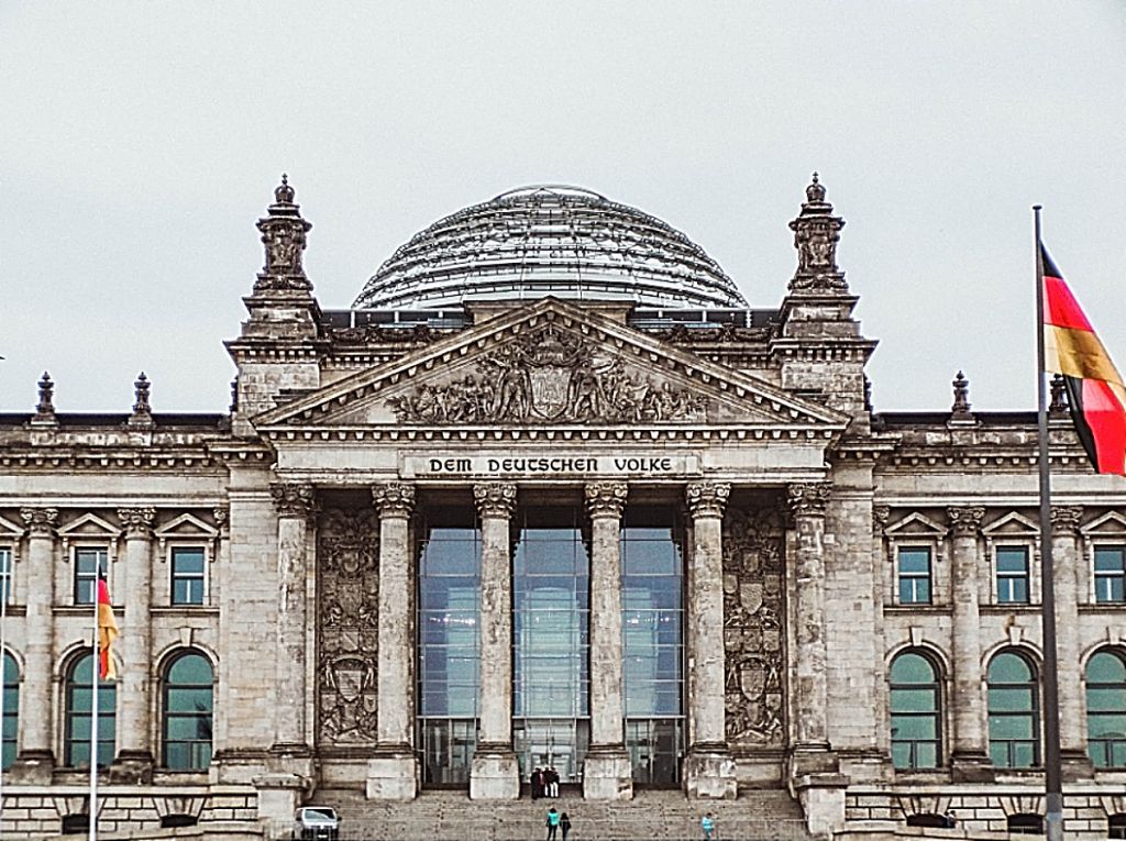 Βερολίνο : Η ιστορία που κρύβει η αρχιτεκτονική του και οι ωραιότερες τοποθεσίες του