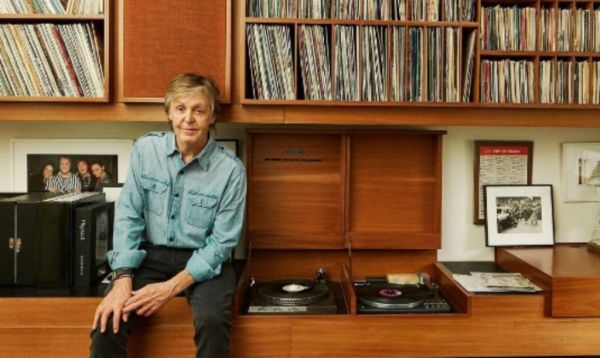 Πολ ΜακΚάρτνεϊ :  Ένα ξεχωριστό δέντρο τον βοηθά να θυμάται τον Τζορτζ Χάρισον