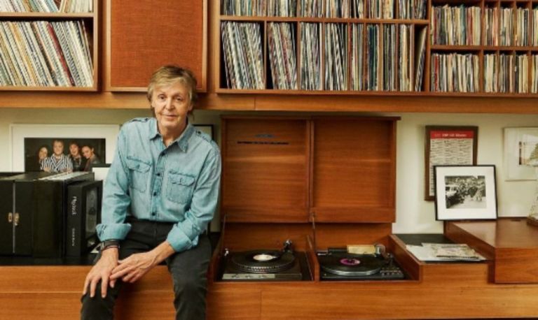 Πολ ΜακΚάρτνεϊ :  Ένα ξεχωριστό δέντρο τον βοηθά να θυμάται τον Τζορτζ Χάρισον